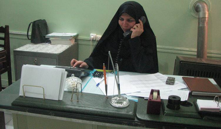 اولین تماس دبیرخانه یادواره با دبیرستان های امام حسین (ع) در سطح استان