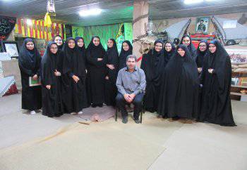 حضور پنجمین گروه دانش آموزان در یادمان یاران شهید- دبیرستان دخترانه امام حسین علیه السلام- واحد ۲ -دوره دوم- مشهد مقدس