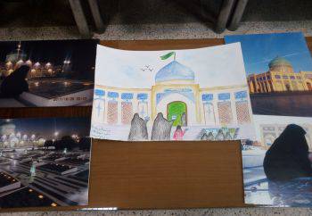 نمایش گزیده ای از آثاردانش آموزان یادواره یاران شیدایی- دبیرستان دخترانه امام حسین علیه السلام- دوره اول -کاشمر